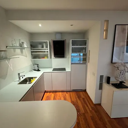 Attico Con Vista Panoramica Sul - Due Лугано