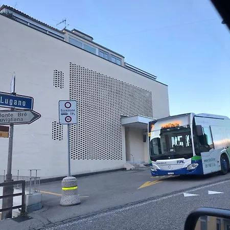 Attico Con Vista Panoramica Sul - Due Lugano